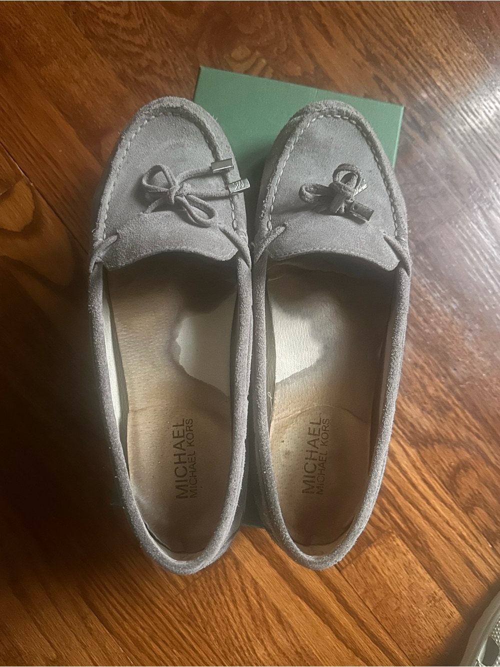 Michael Kors Daisy Moccasin Flats Grey Suede 8.5